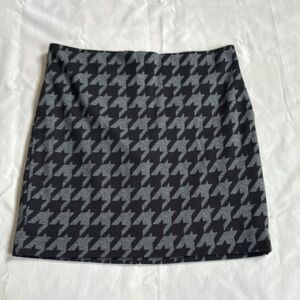 Banana Republic Black and‎ Gray Mini Pencil Skirt size 8